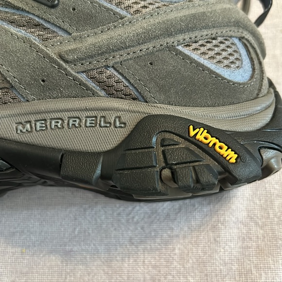 NWT Merrell shoes - Picture 8 of 9